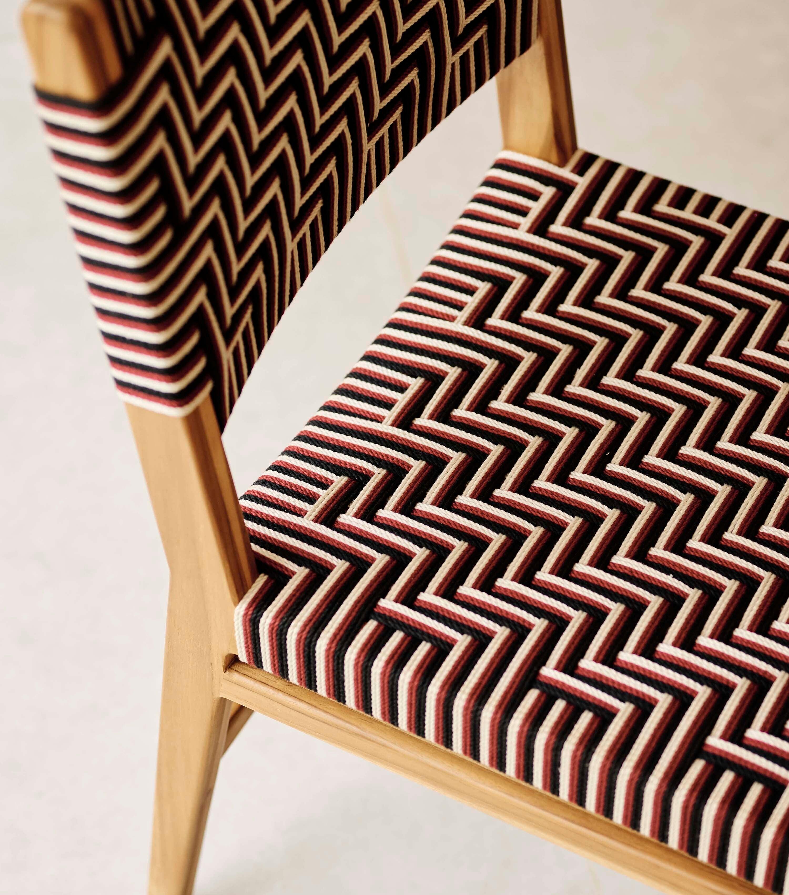Natural Teak / Fuego Pattern