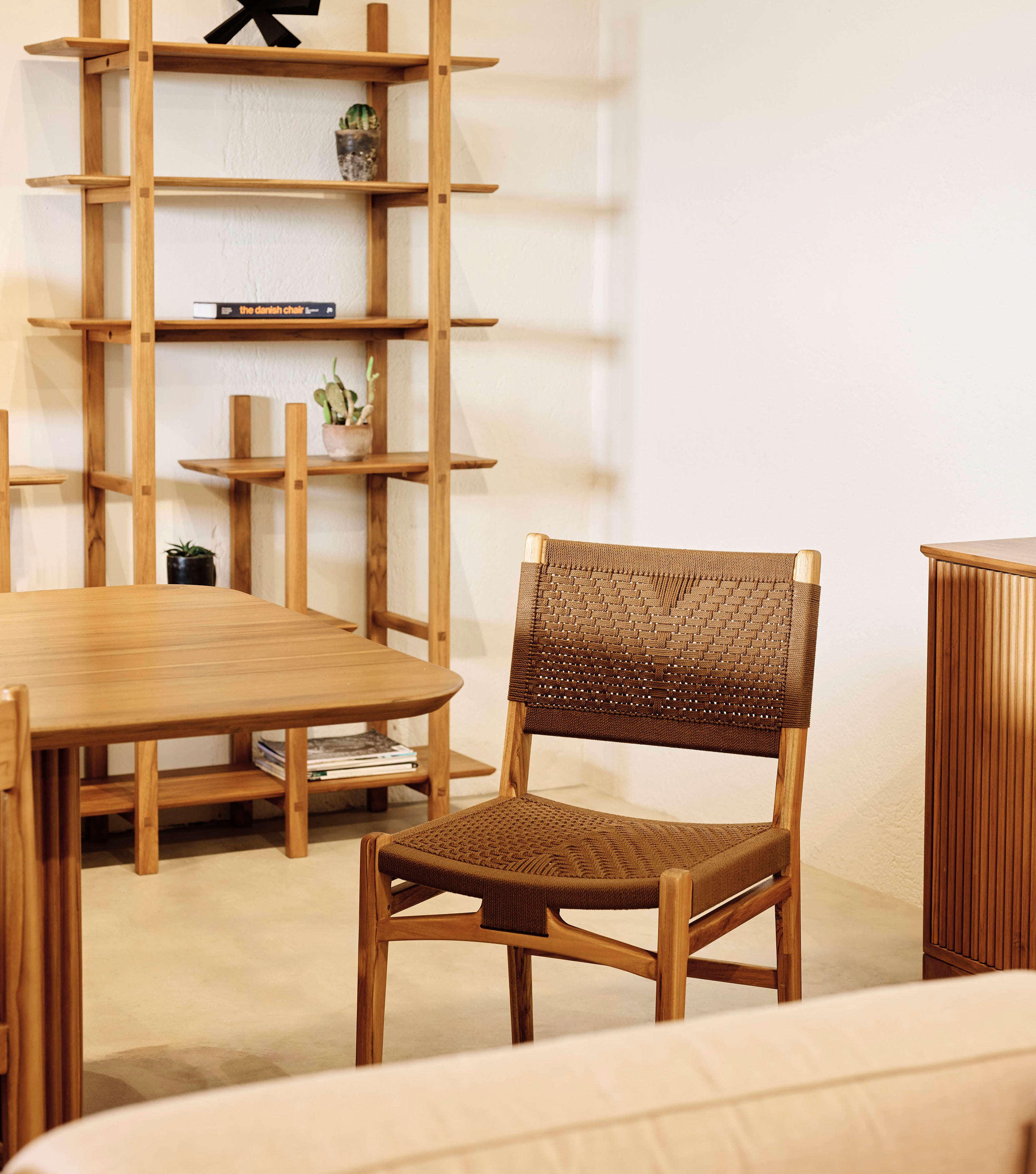 Natural / Chocolate V Braided Cord