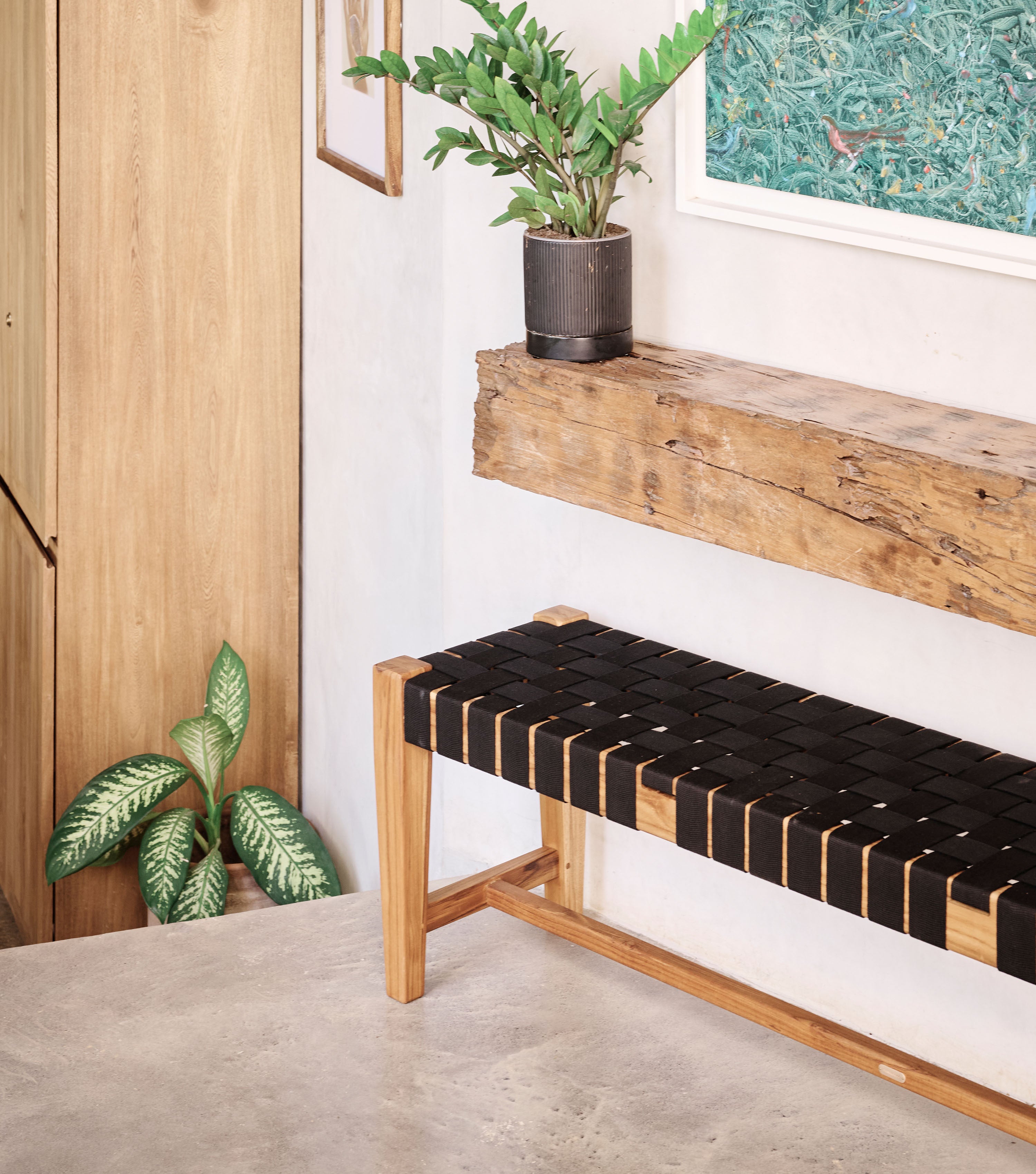 Sealed / Black outdoor Straps / Medium