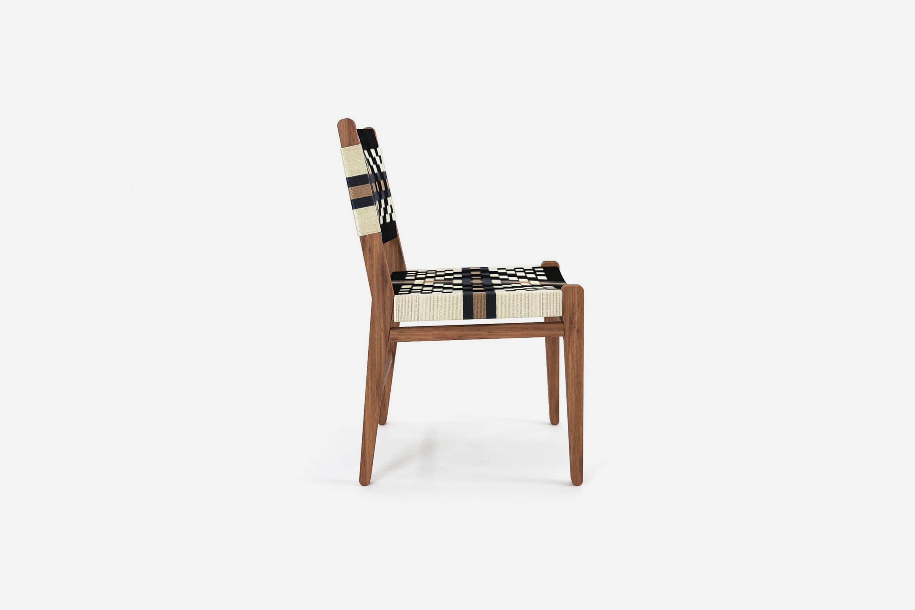 Mahogany / Colonial Pattern